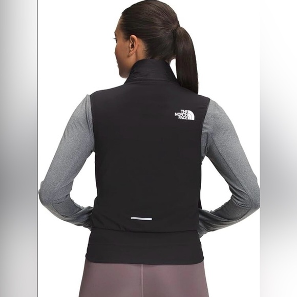 The North Face Winter Warm Insulated FlashDry Vest in Black - Picture 3 of 3